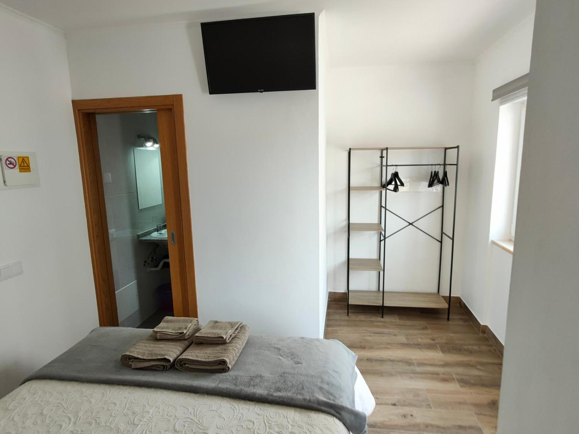 Casa Da Avo - City Center - Private Bedrooms Лагуш Номер фото