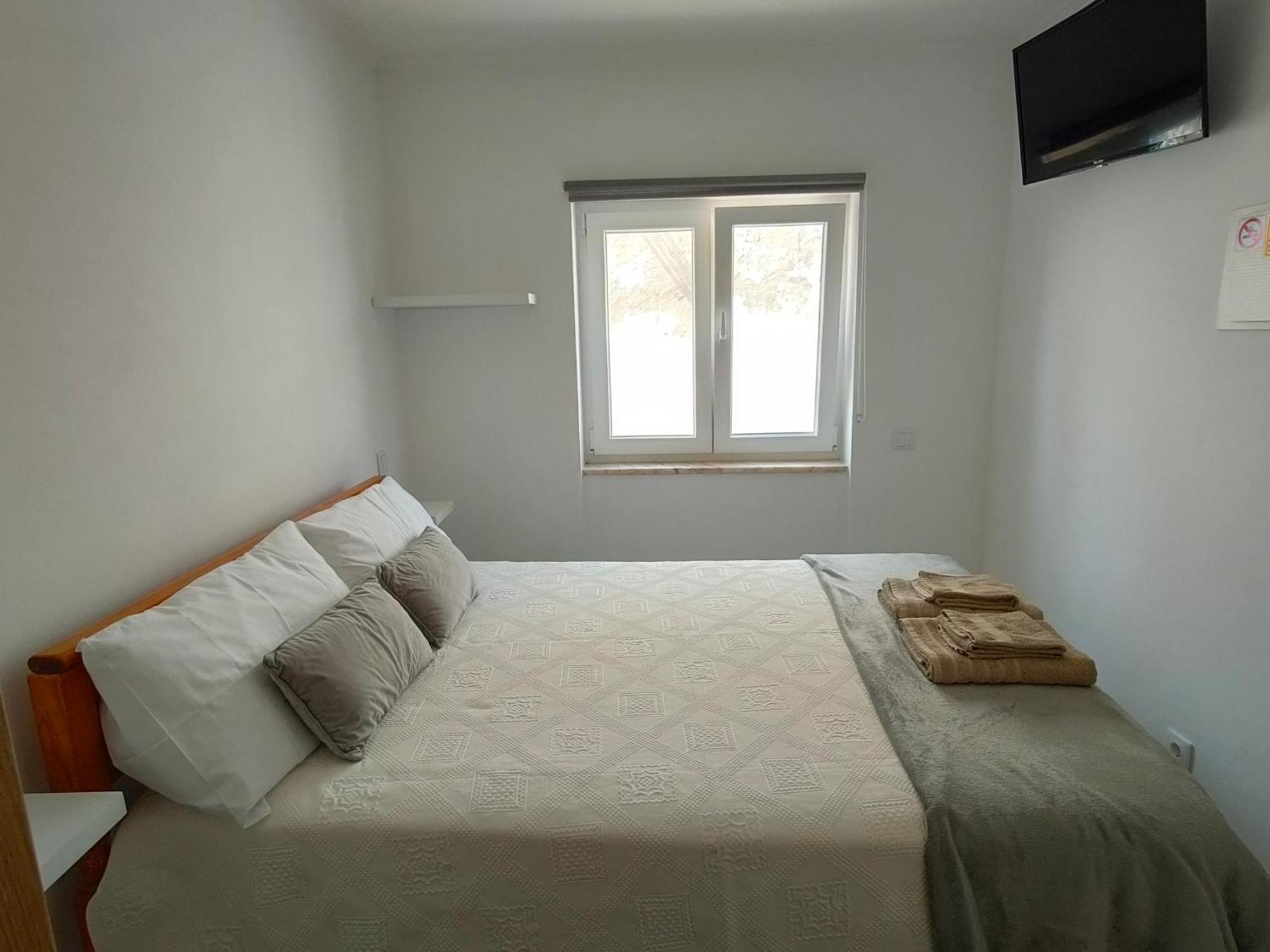 Casa Da Avo - City Center - Private Bedrooms Лагуш Номер фото