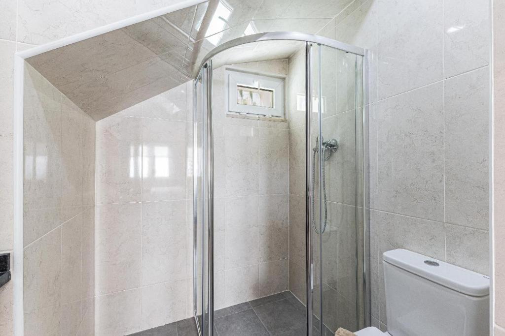 Casa Da Avo - City Center - Private Bedrooms Лагуш Номер фото