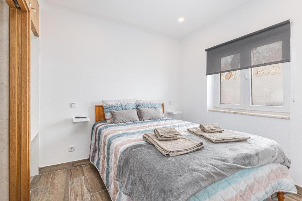 Casa Da Avo - City Center - Private Bedrooms Лагуш Номер фото